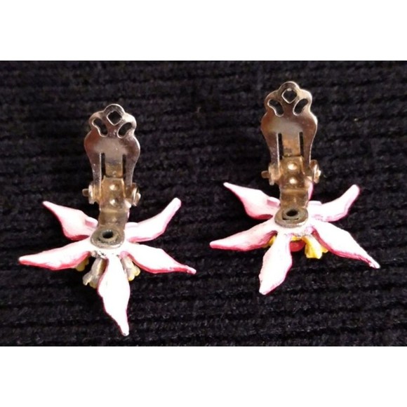 Vintage Red Yellow Poinsettia Flower 1960's Style Women's Clip On Earings - Picture 4 of 4